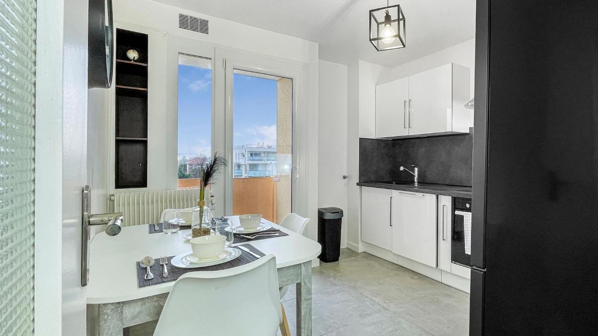Homey La Coloc Mugi - Colocation Haut De Gamme - Chambres Privees - Balcon - Wifi Et Netflix - Proche Transports Commun Annemasse Exterior foto